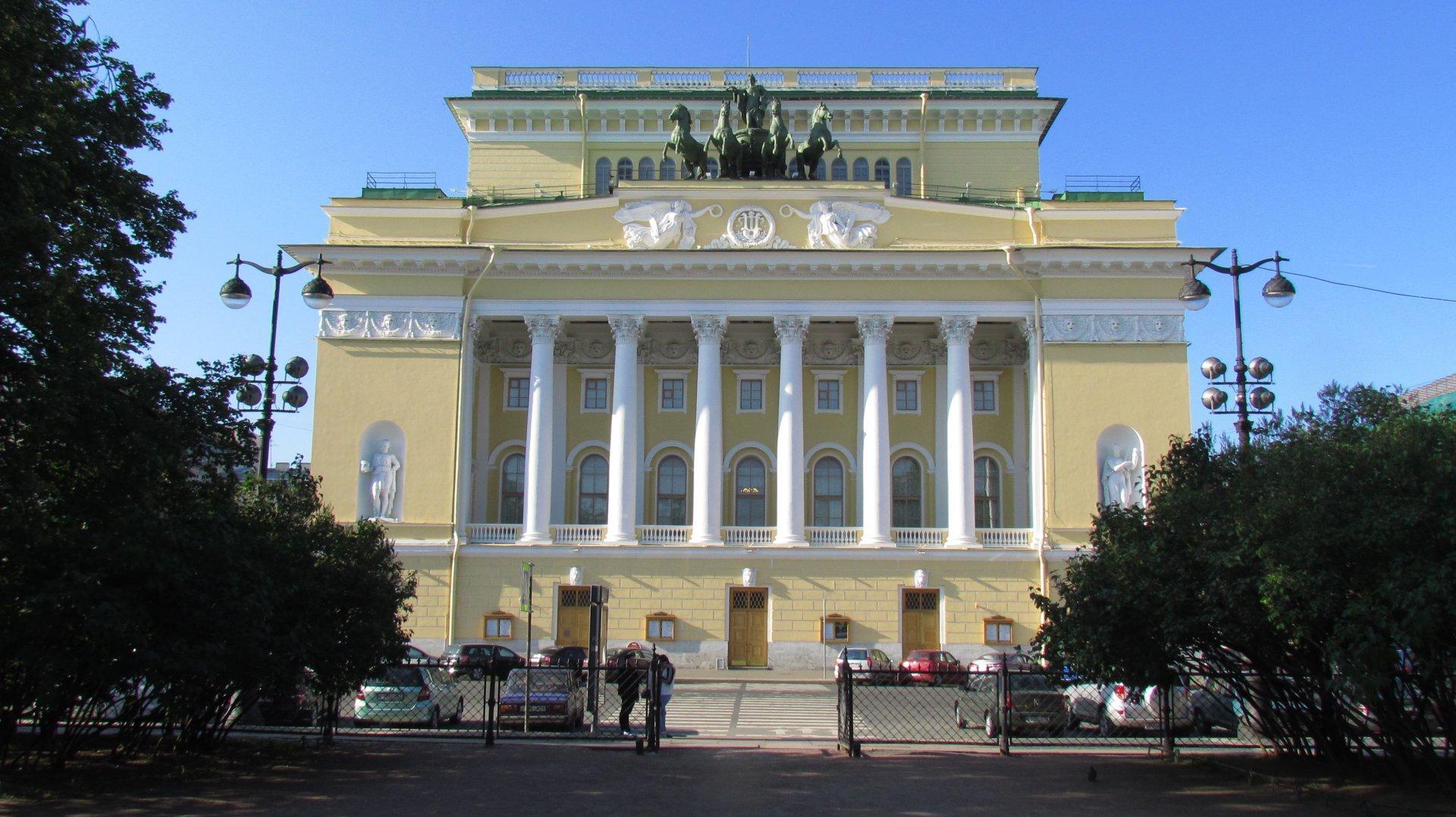 Александринский санкт петербург. Площадь Островского Александринский театр. Площадь Островского 6 Александрийский театр. Национальный драматический театр России, Александринский театр. Театр драмы Пушкина Санкт-Петербург.